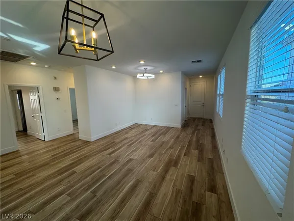 $2,100 | 6481 Moss Bluff Court, Las Vegas, NV 89141