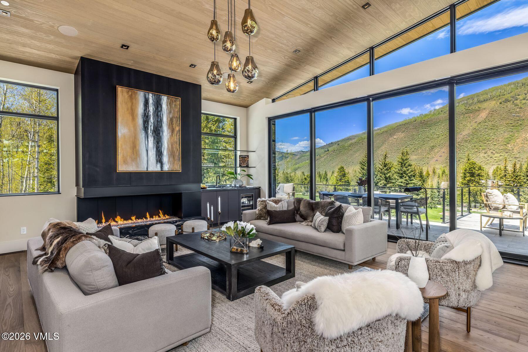 1150 Ptarmigan Road Vail, CO 81657 - Photo 8 of 46 photo_online_008