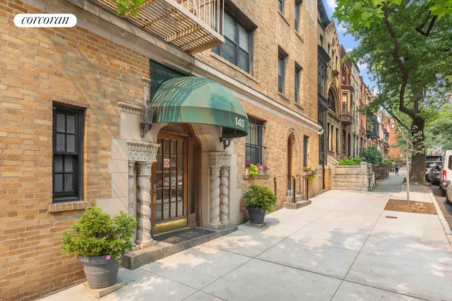 $360,000 | 140 East 95th Street, Unit 2E | Upper East Side
