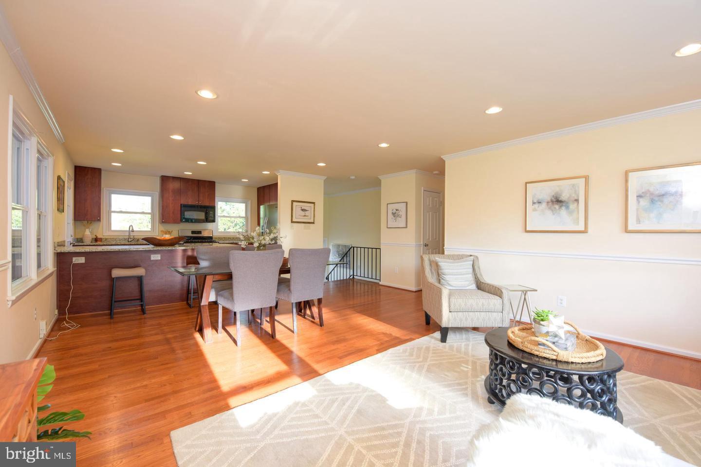 8506 Wagon Wheel Road Alexandria, VA 22309 - Photo 5 of 37