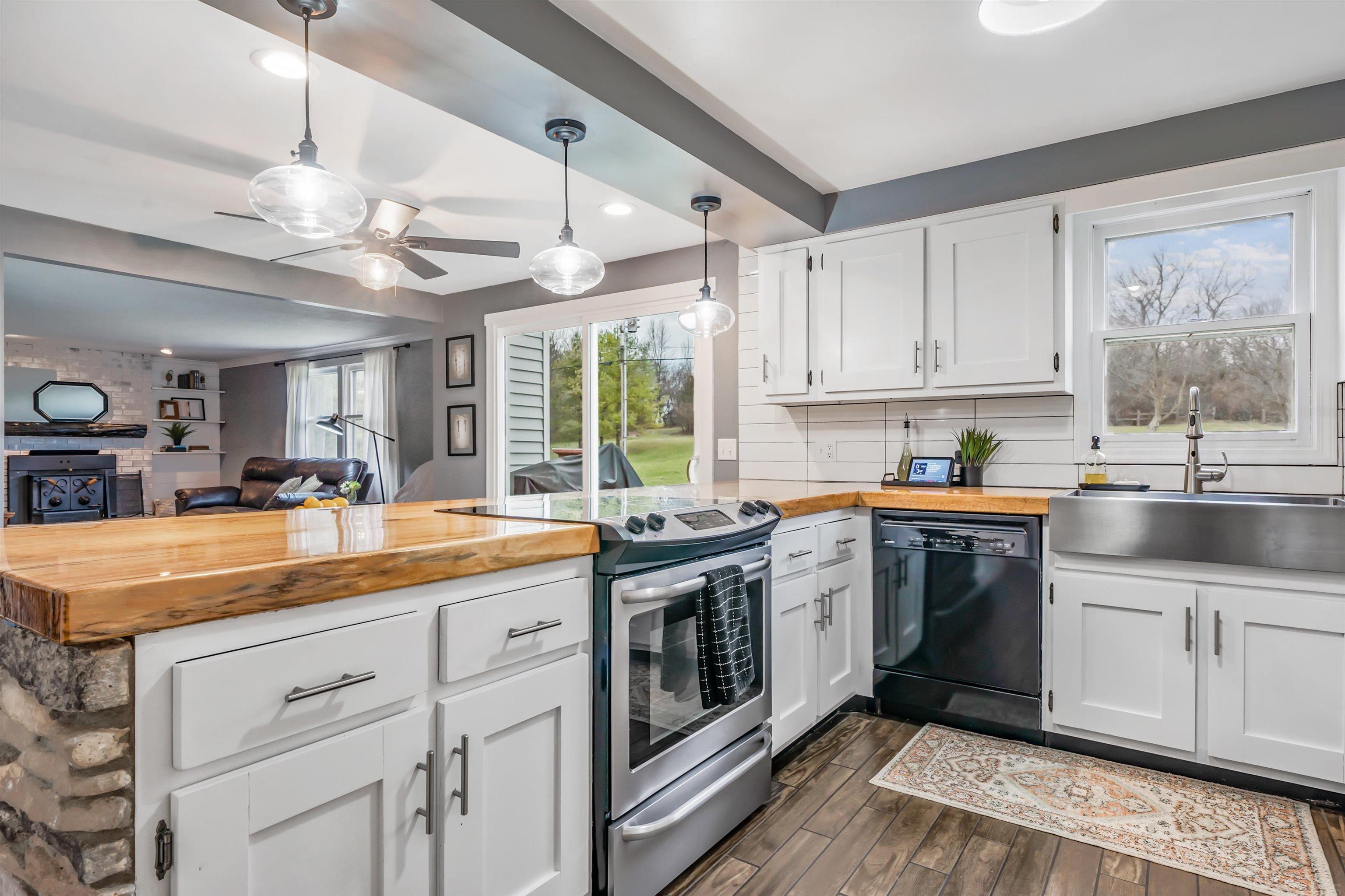 4709 Maples Road Fort Wayne, IN 46816 - Photo 8 of 36