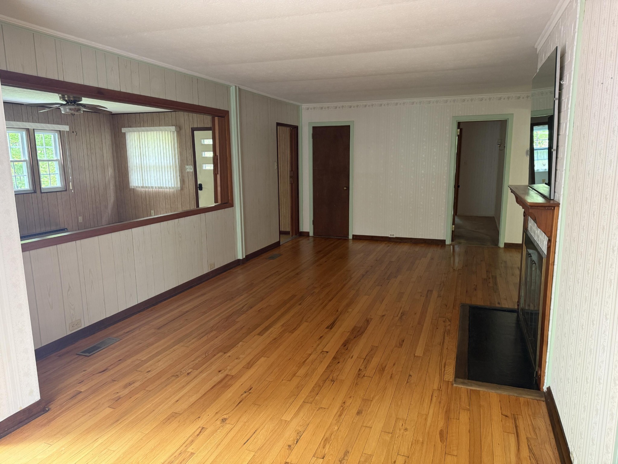 104 Pleasant Road Oak Ridge, TN 37830 - Photo 8 of 22 Gallery Image 8