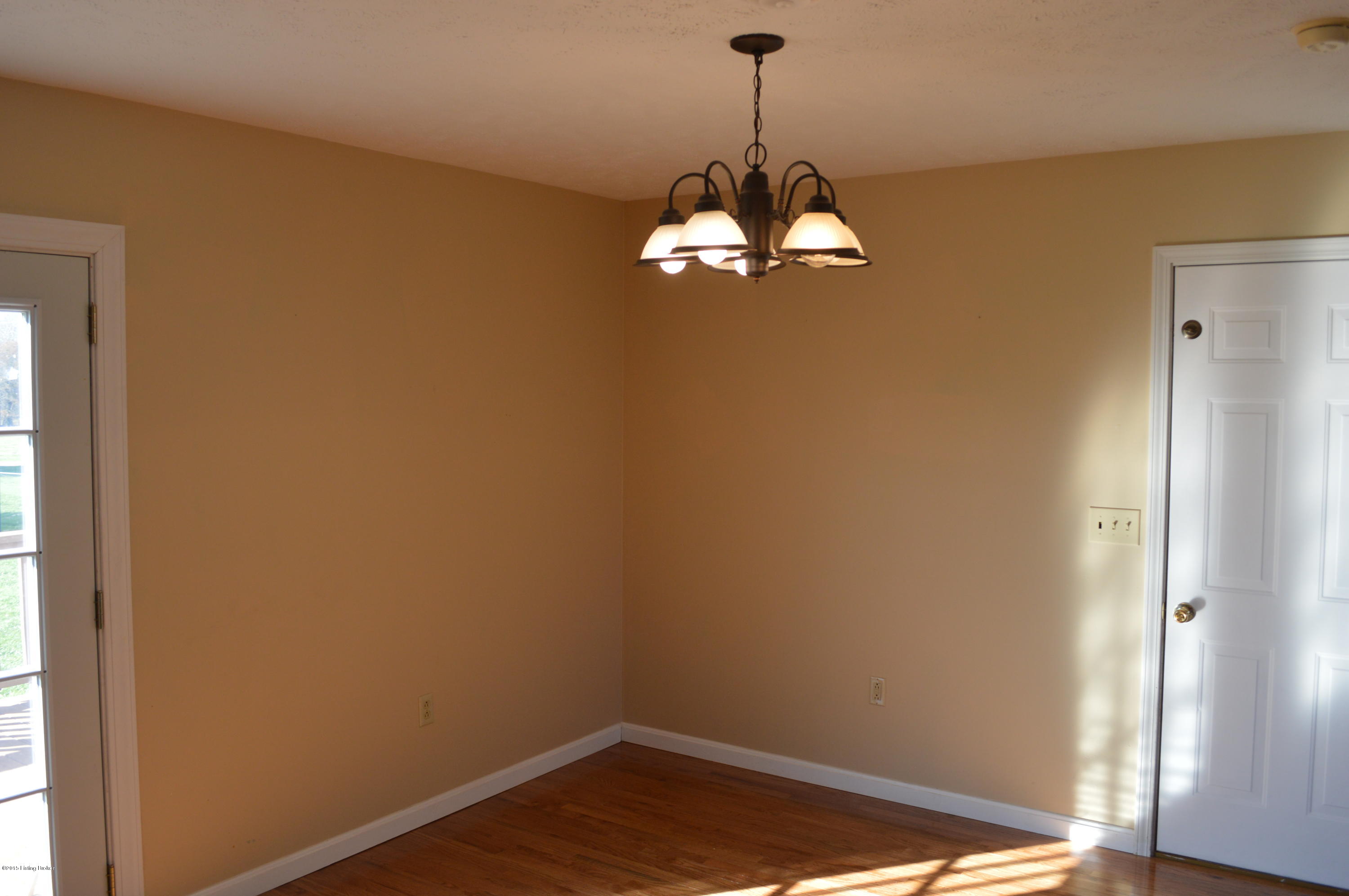 899 Alvin Brooks Road Buffalo, KY 42716 - Photo 8 of 50 020