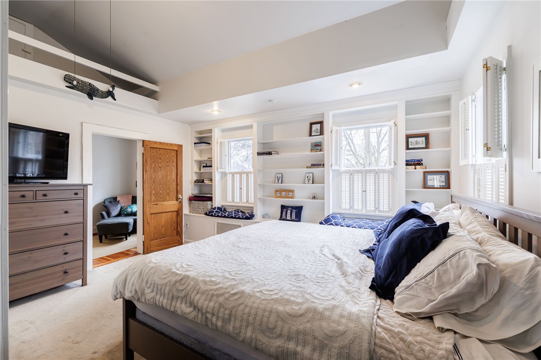 1116 Whitney Road East Perinton, NY 14450 - Photo 17 of 34 PRIMARY WITH WALK IN CLOSET