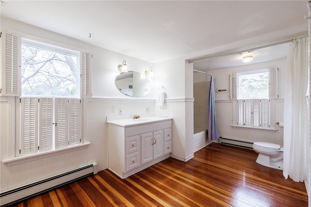 1116 Whitney Road East Perinton, NY 14450 - Photo 25 of 34 SECOND FLOOR FULL BATH