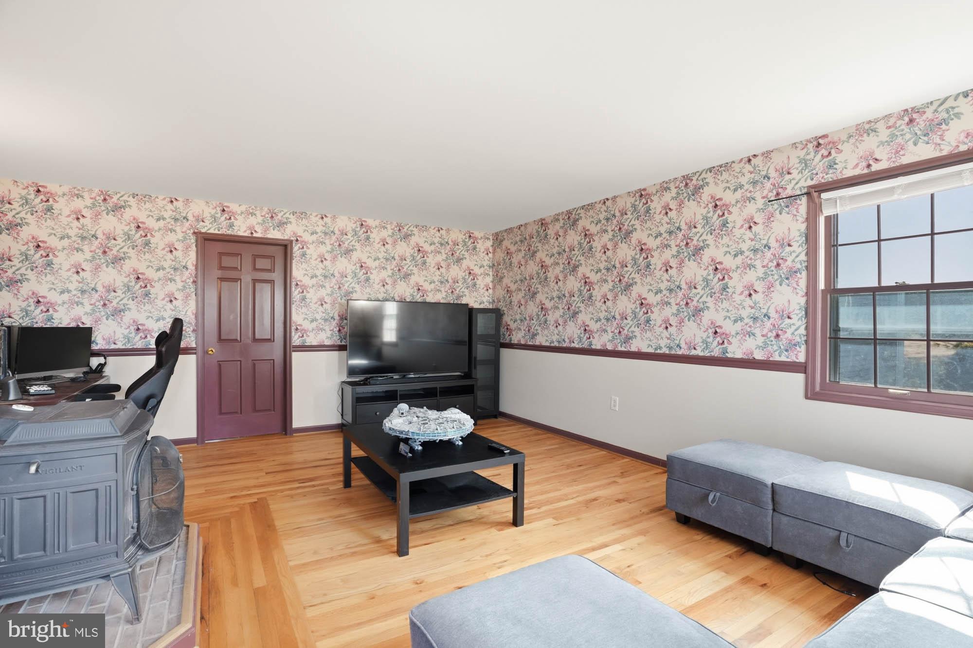 9543 Dublin Road Walkersville, MD 21793 - Photo 8 of 40