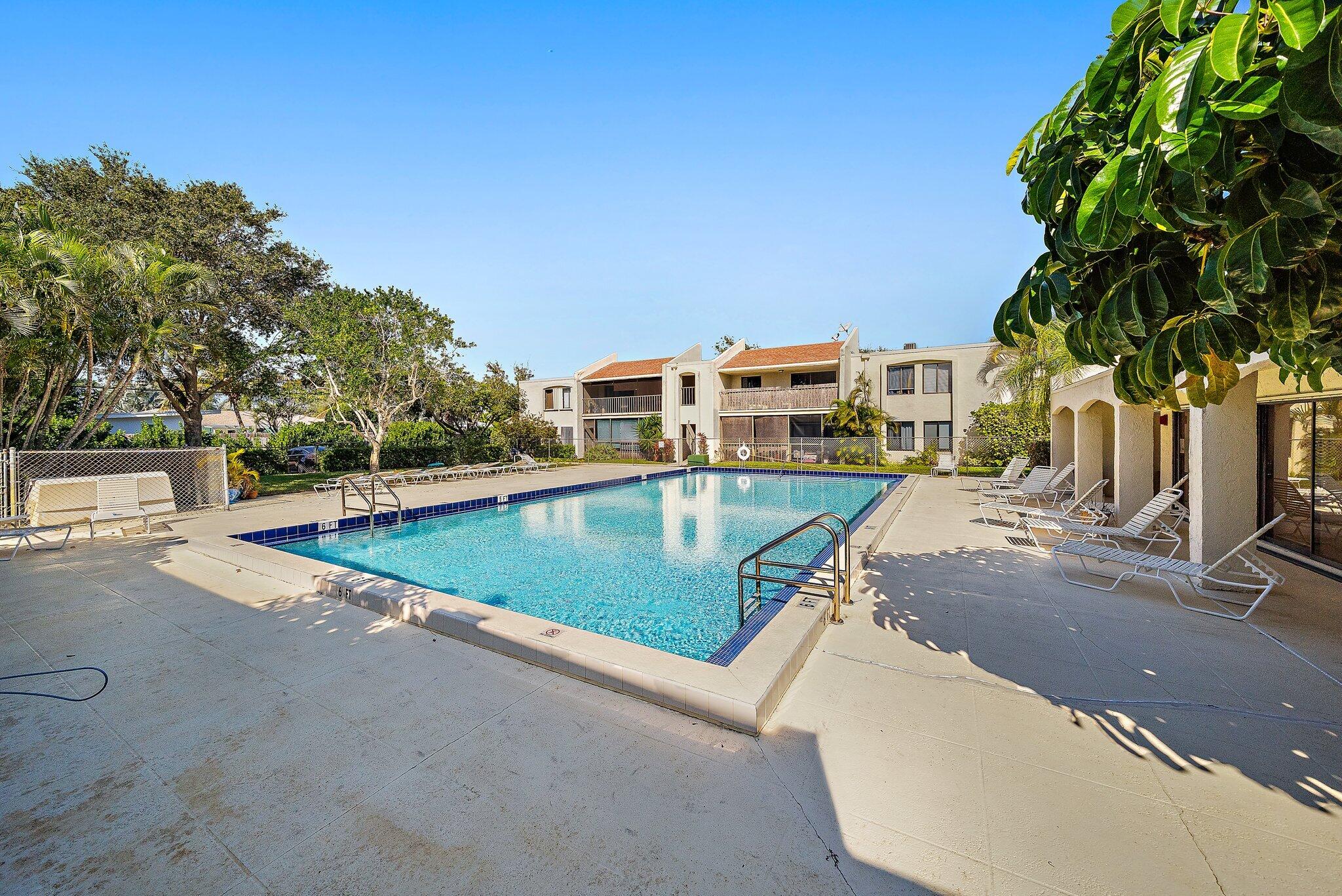 150 Pineview Road, Unit D2 Jupiter, FL 33469 - Photo 6 of 19 001-150PineviewRd-Tequesta-FL-SMALL