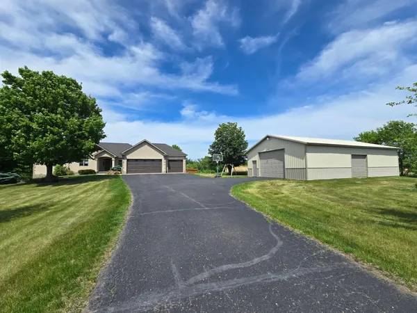 $1,199,900 | 3698 135th Street, Plato, MN 55370