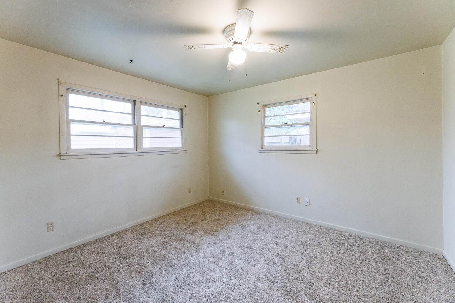 5220 7th Street Lubbock, TX 79416 - Photo 28 of 34 Third Bedroom