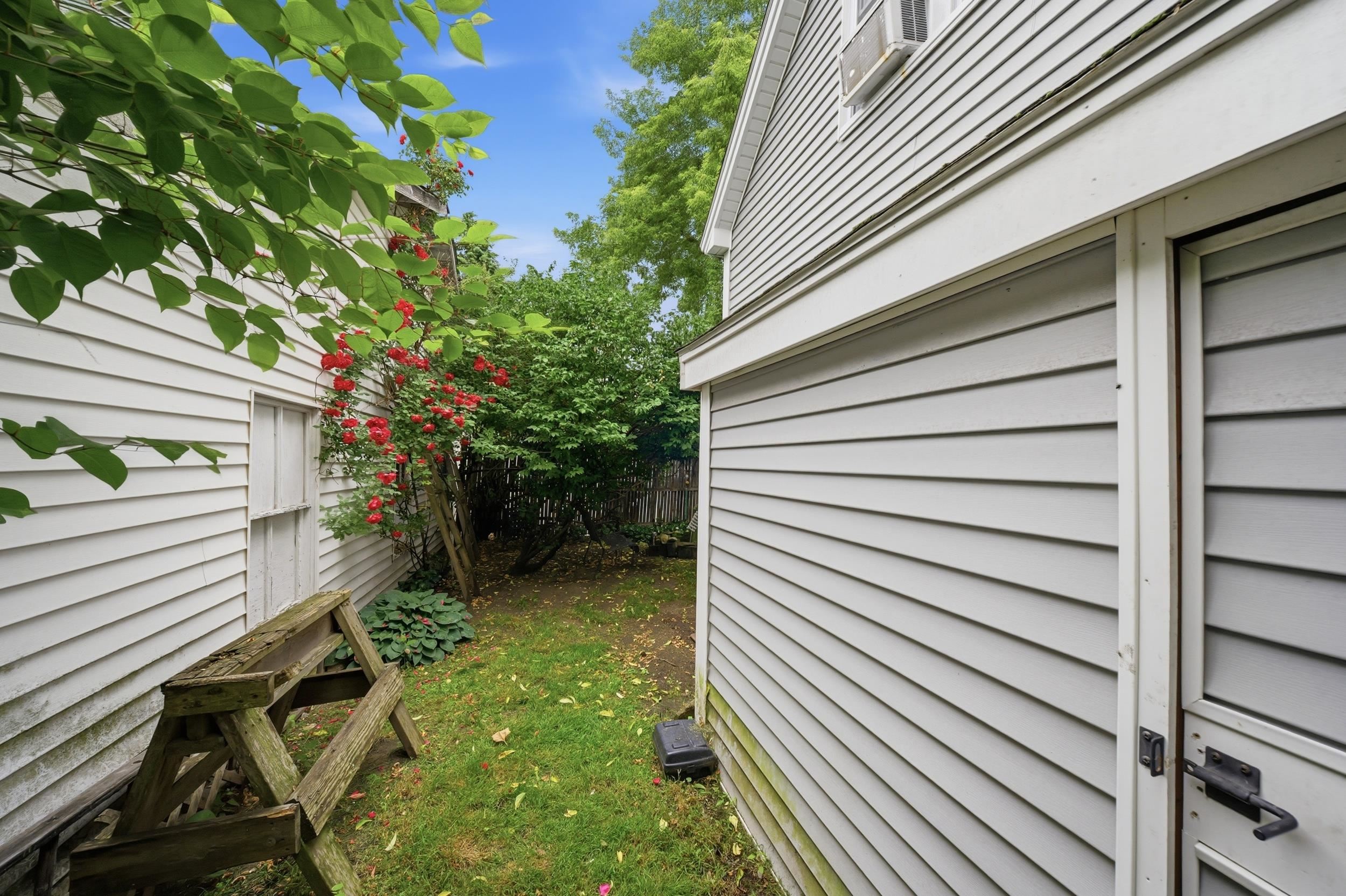 10 Birch Street Derry, NH 03038 - Photo 25 of 30