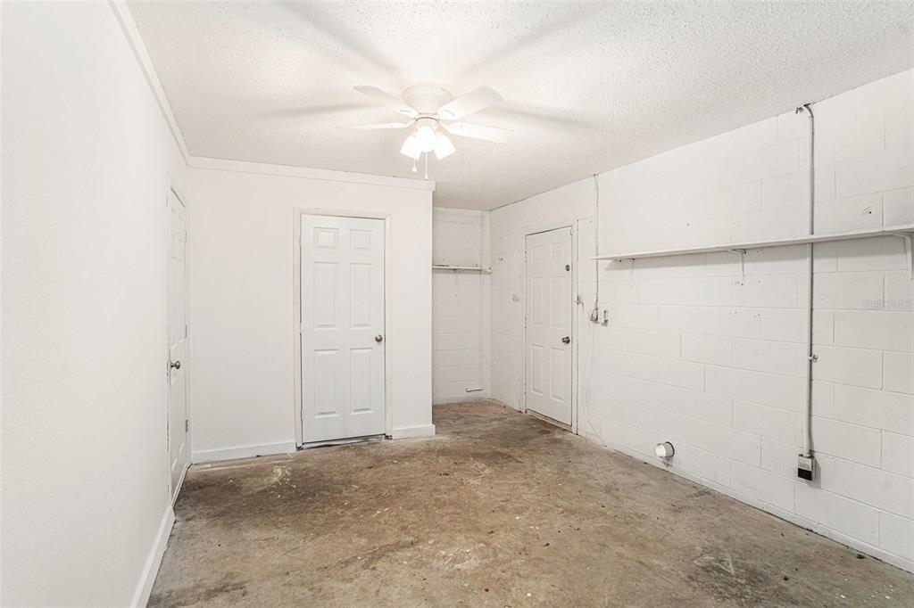 2527 Ridge Top Way Valrico, FL 33594 - Photo 11 of 29 a view of an empty room