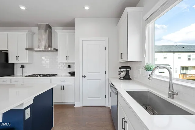 $550,000 | 811 Amley Place, Apex, NC 27523