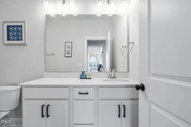 $550,000 | 811 Amley Place, Apex, NC 27523