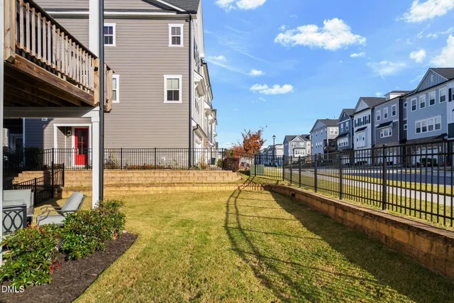 $550,000 | 811 Amley Place, Apex, NC 27523