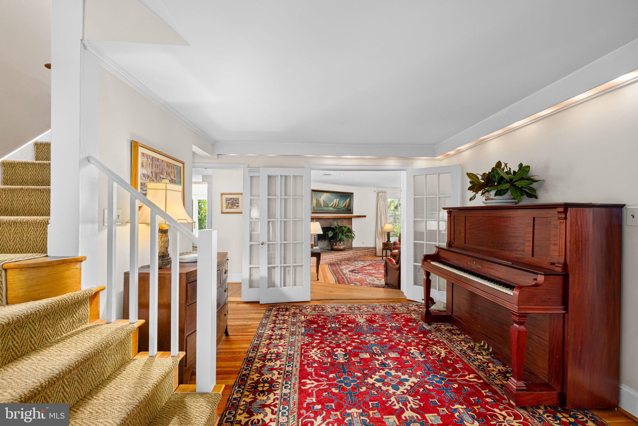 6139 Franklin Park Road McLean, VA 22101 - Photo 15 of 49 a living room with furniture and a flat screen tv