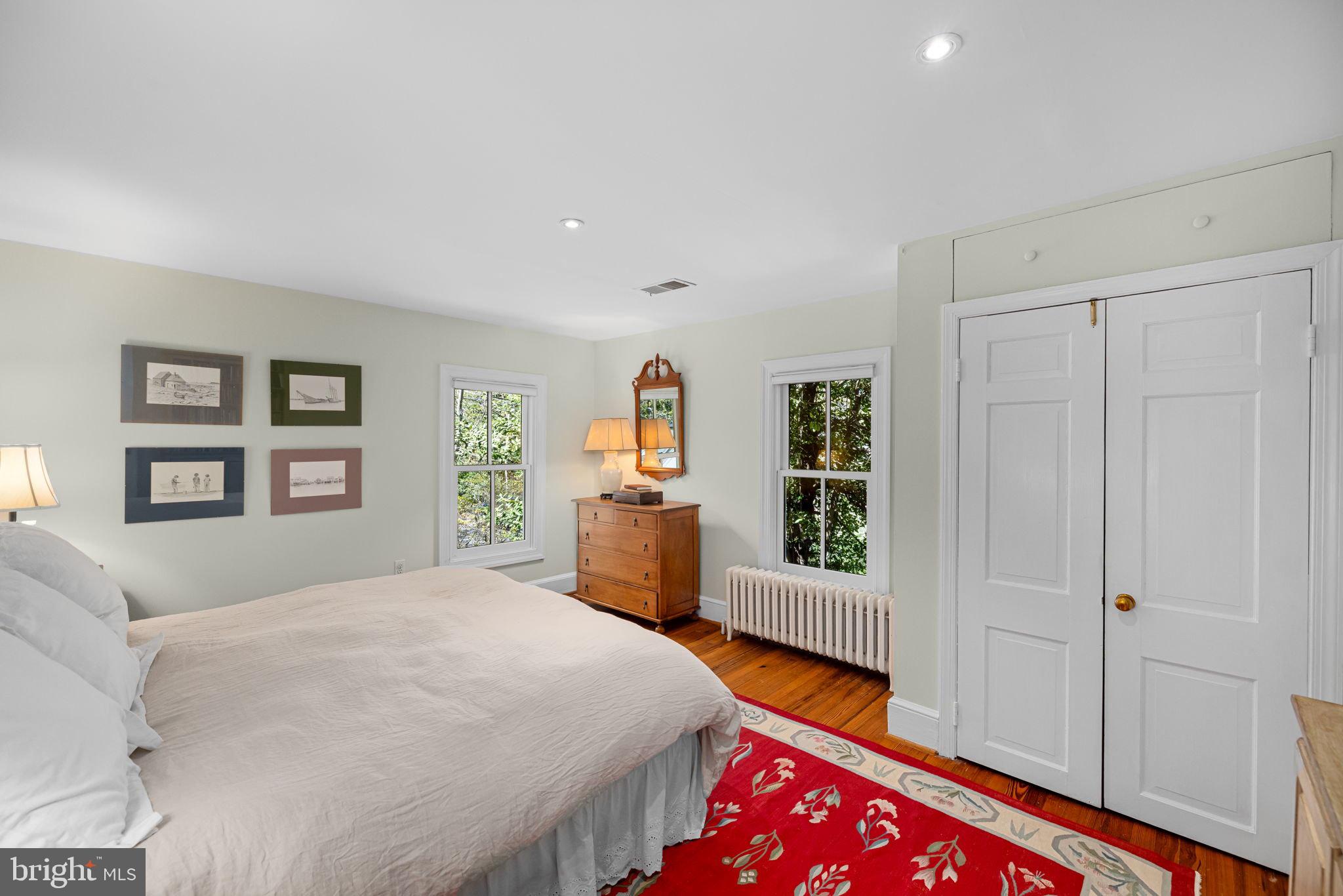 6139 Franklin Park Road McLean, VA 22101 - Photo 19 of 49 a bedroom with a bed and a dresser
