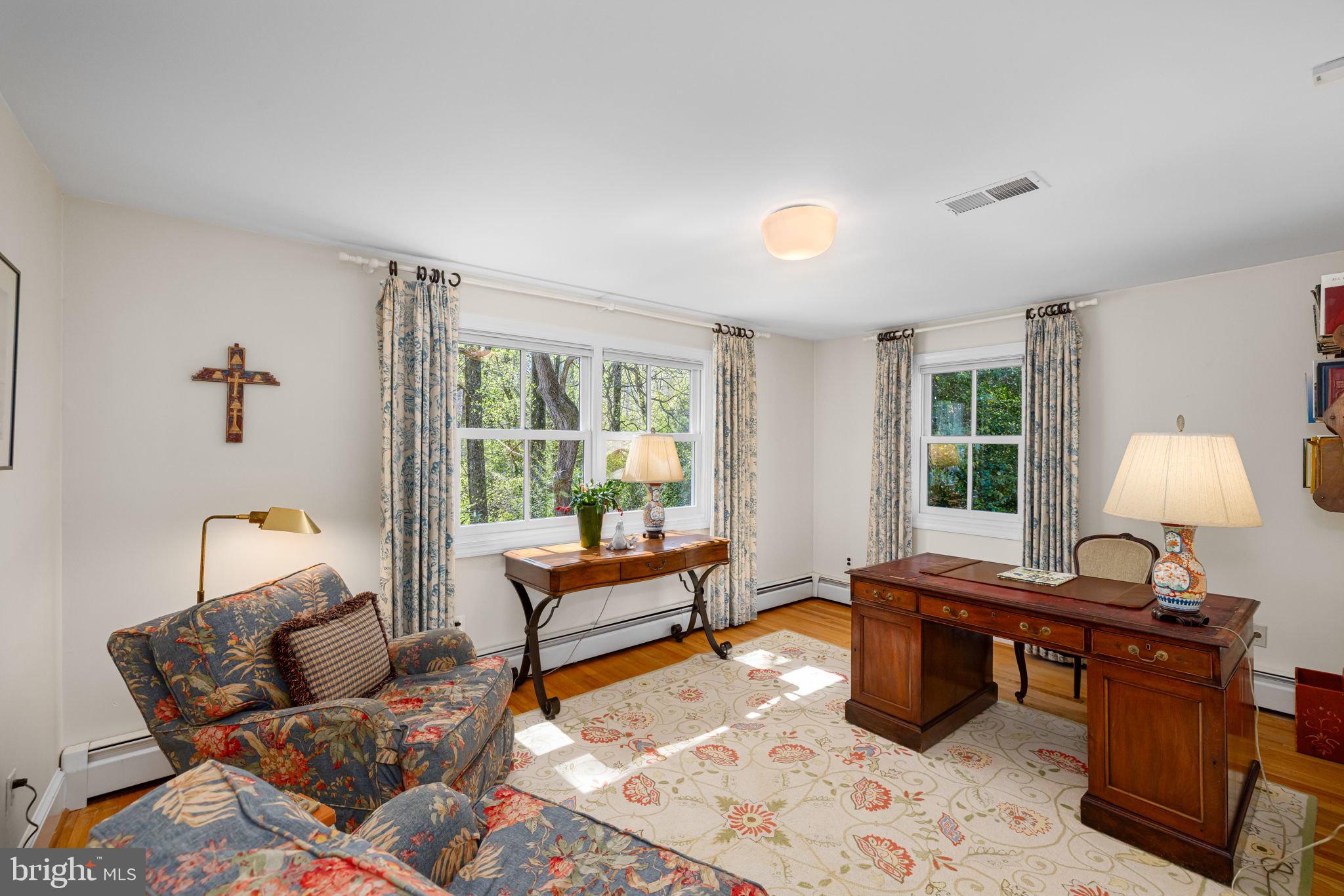 6139 Franklin Park Road McLean, VA 22101 - Photo 22 of 49 a living room with furniture and a window
