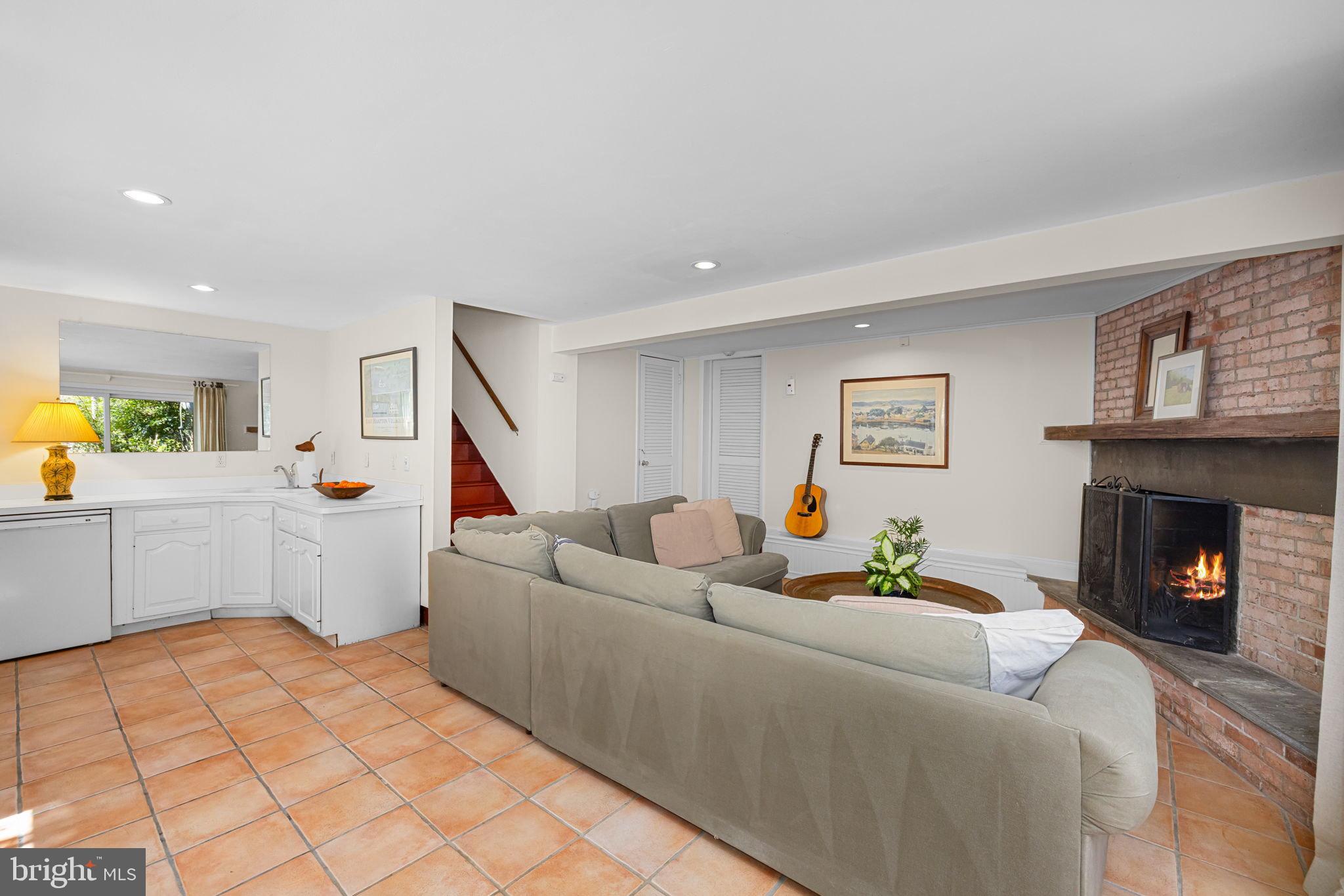 6139 Franklin Park Road McLean, VA 22101 - Photo 25 of 49 a living room with furniture and a fireplace