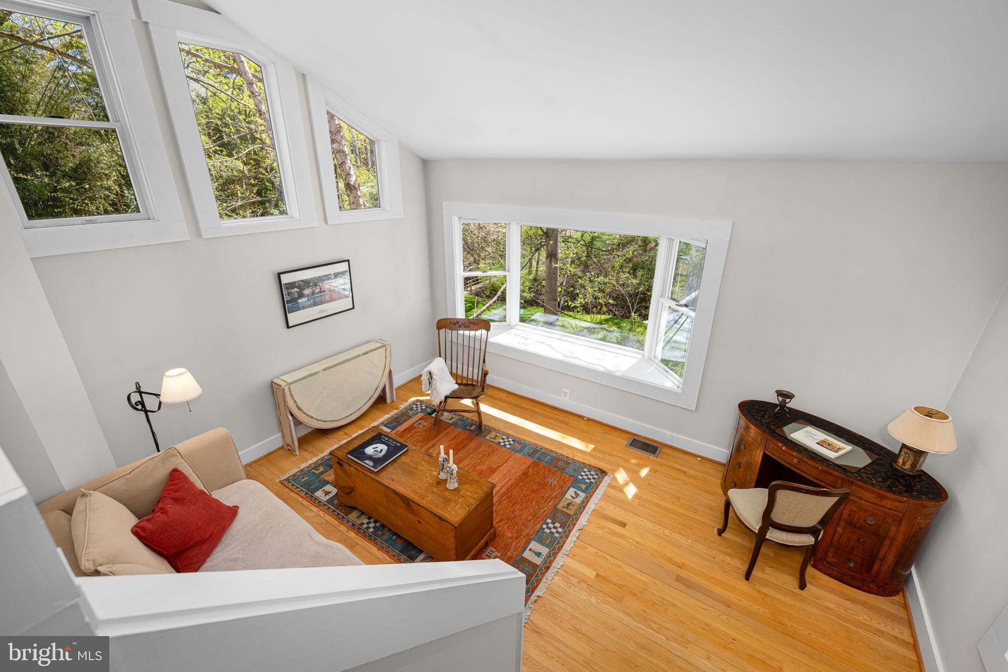 6139 Franklin Park Road McLean, VA 22101 - Photo 32 of 49 a living room with furniture and a window