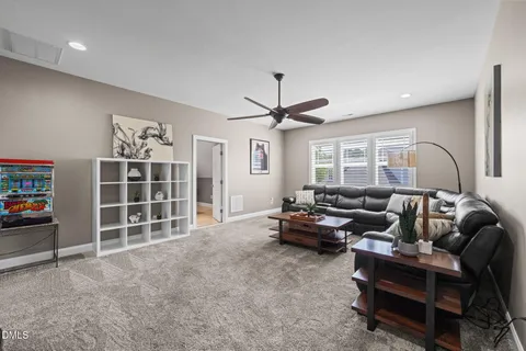 a view of a workspace with furniture