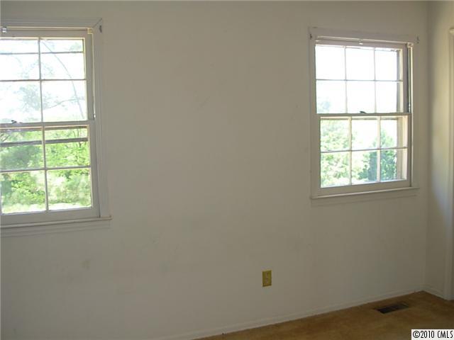 8400 Knights Bridge Road, Unit 132 Charlotte, NC 28210 - Photo 11 of 15 Gallery Image 11