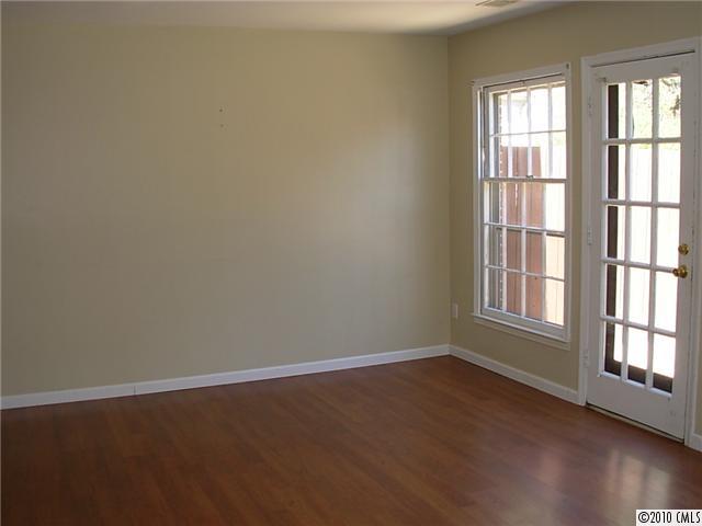 8400 Knights Bridge Road, Unit 132 Charlotte, NC 28210 - Photo 4 of 15 Gallery Image 4