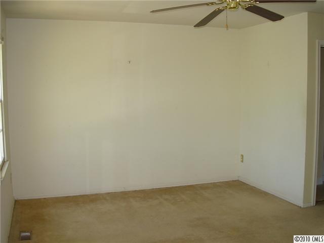 8400 Knights Bridge Road, Unit 132 Charlotte, NC 28210 - Photo 9 of 15 Gallery Image 9