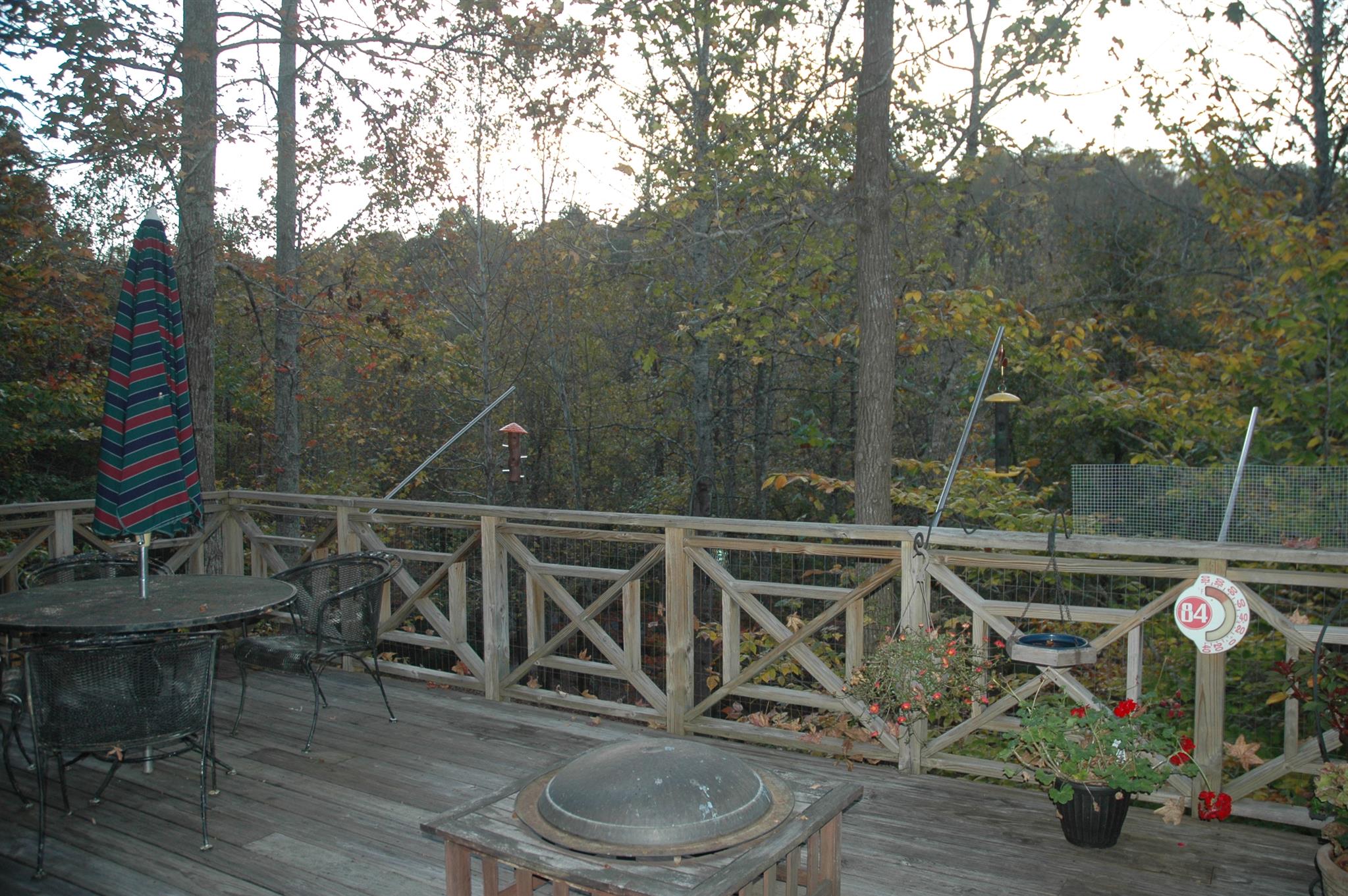 8765 Griffith Road Nashville, TN 37221 - Photo 13 of 27 this is the main deck from the living room