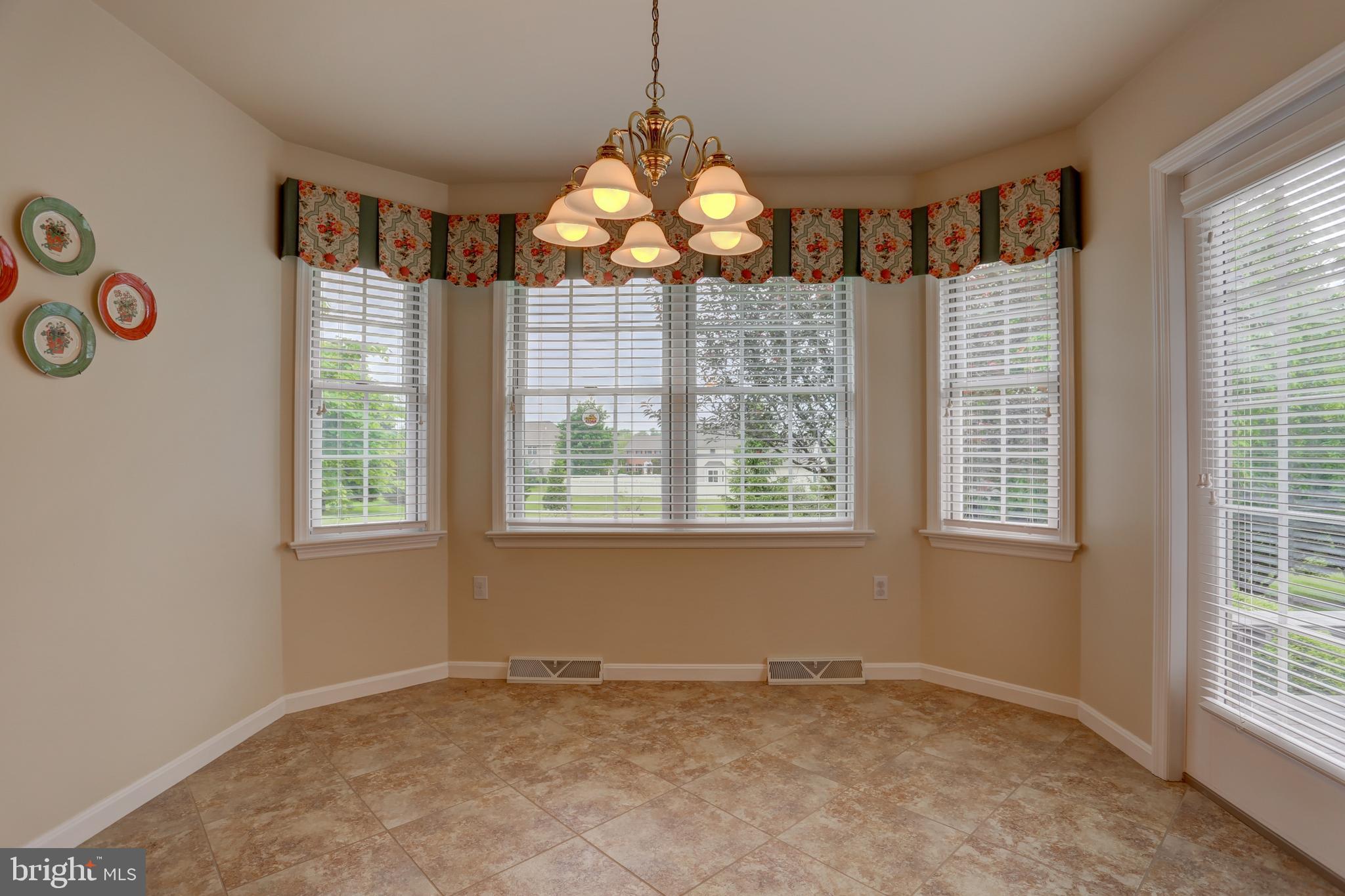 359 Portland Place Lititz, PA 17543 - Photo 13 of 38