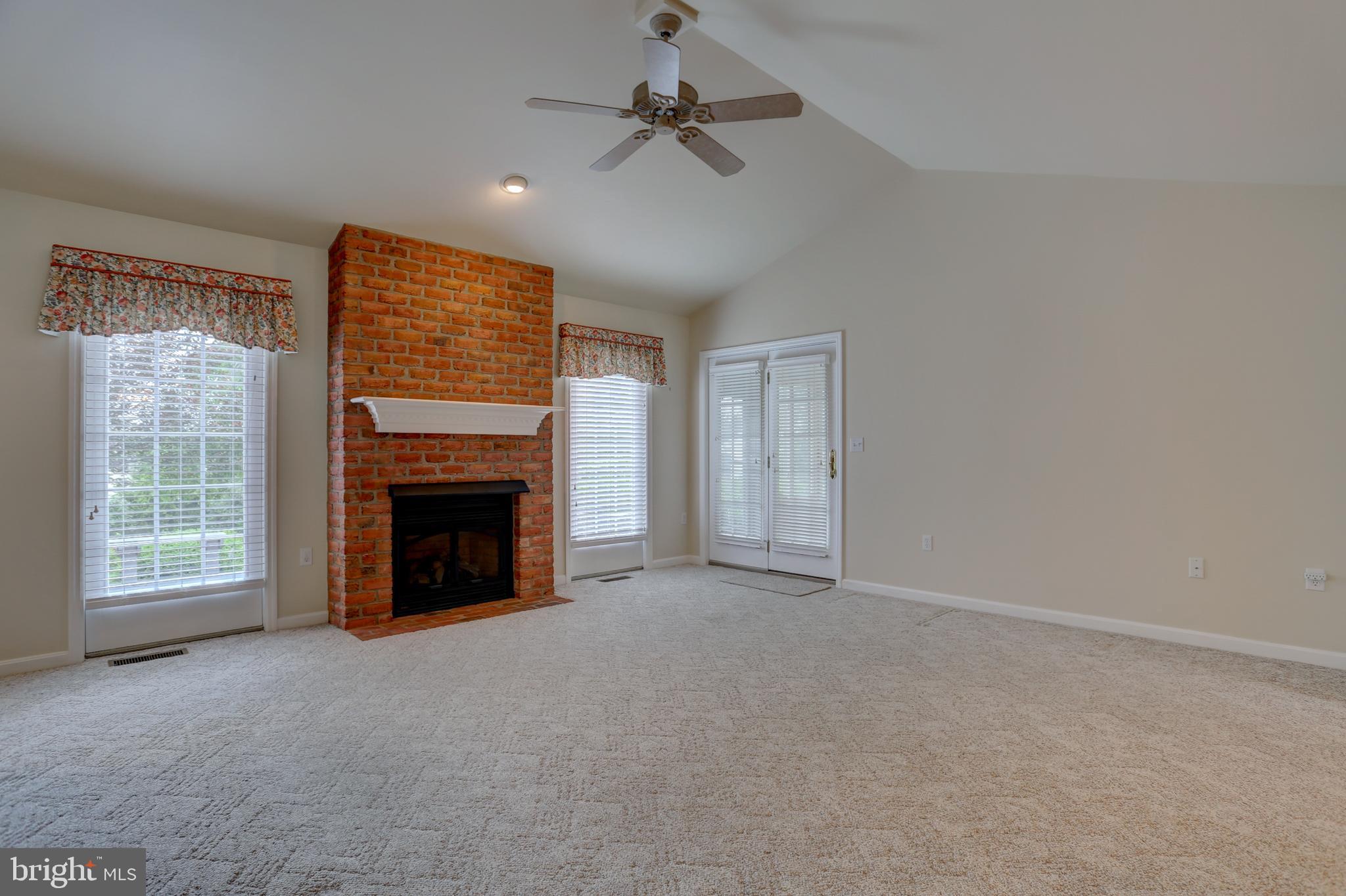 359 Portland Place Lititz, PA 17543 - Photo 9 of 38