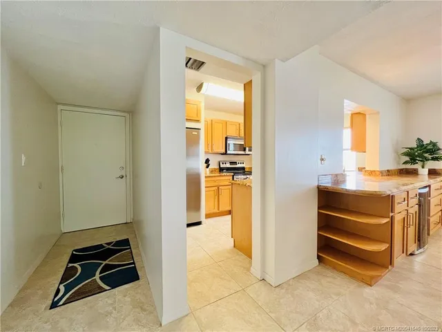 $2,400 | 10044 South Ocean Drive, Unit 308, Jensen Beach, FL 34957