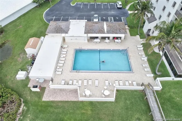 $2,400 | 10044 South Ocean Drive, Unit 308, Jensen Beach, FL 34957