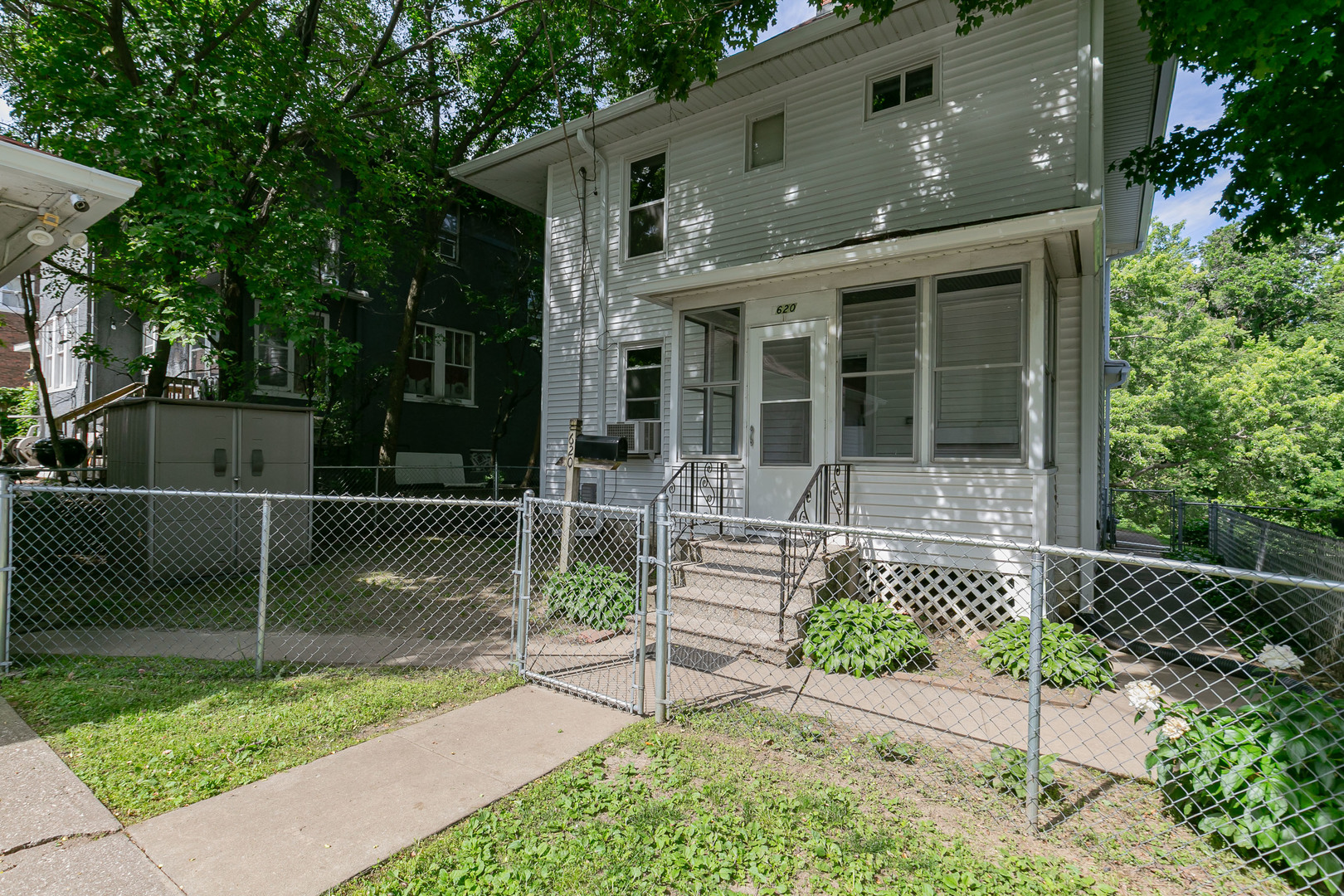620 10th Street Moline, IL 61265 - Photo 4 of 33