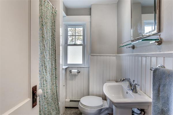 53 Cliff Road Milton, MA 02186 - Photo 12 of 14 Gallery Image 12