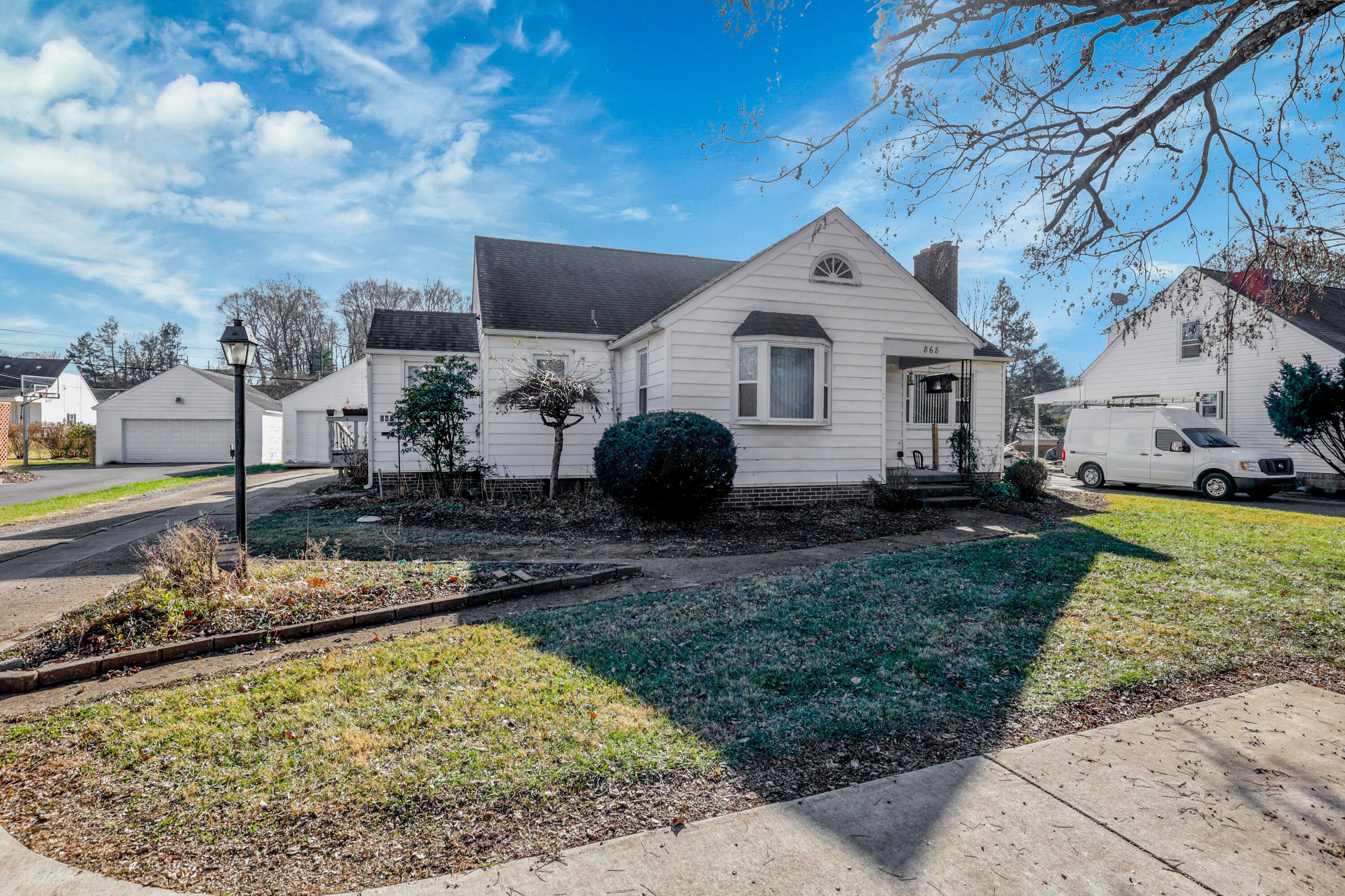 868 Pleasantville Road Lancaster, OH 43130 - Photo 2 of 63 0N4A0625