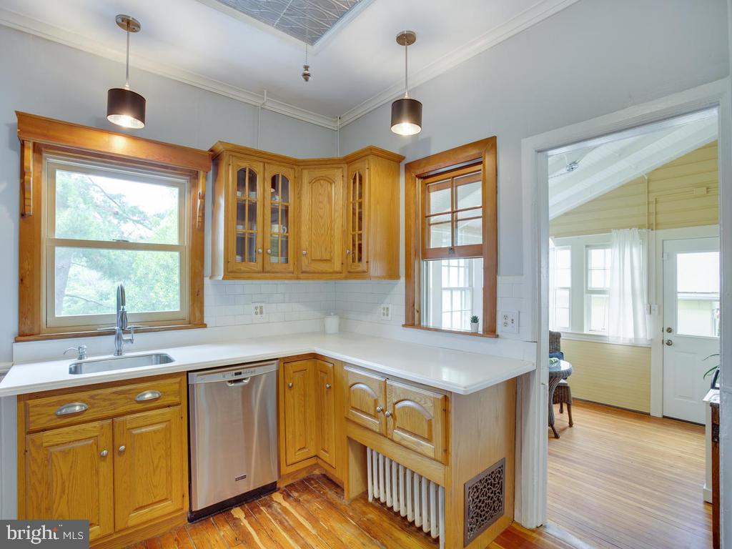 3155 Jones Road Dunkirk, MD 20754 - Photo 14 of 89 Kitchen with breakfast room