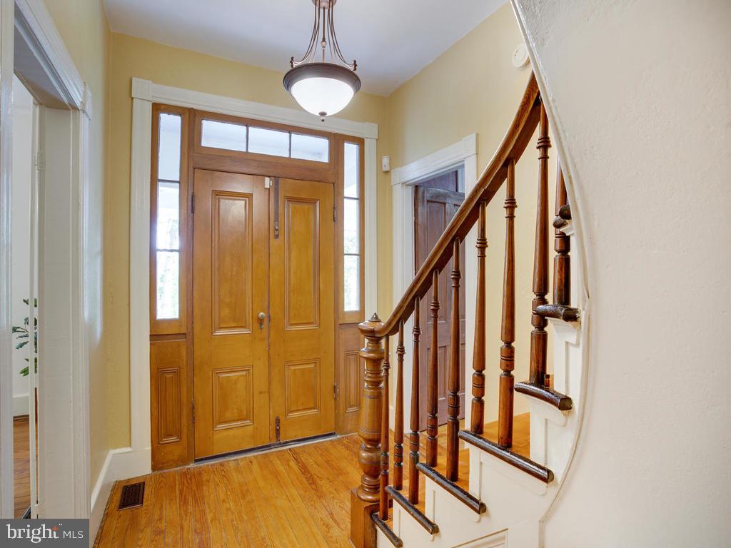 3155 Jones Road Dunkirk, MD 20754 - Photo 26 of 89 Foyer