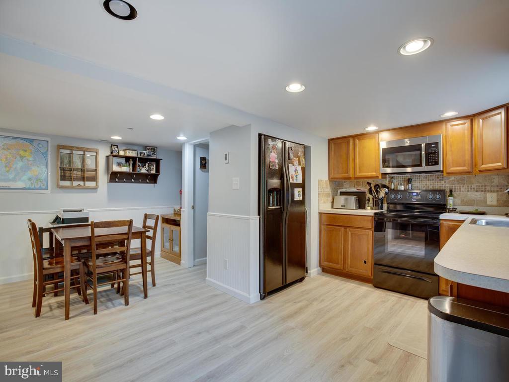 3155 Jones Road Dunkirk, MD 20754 - Photo 67 of 89 Cottage/guest house kitchen