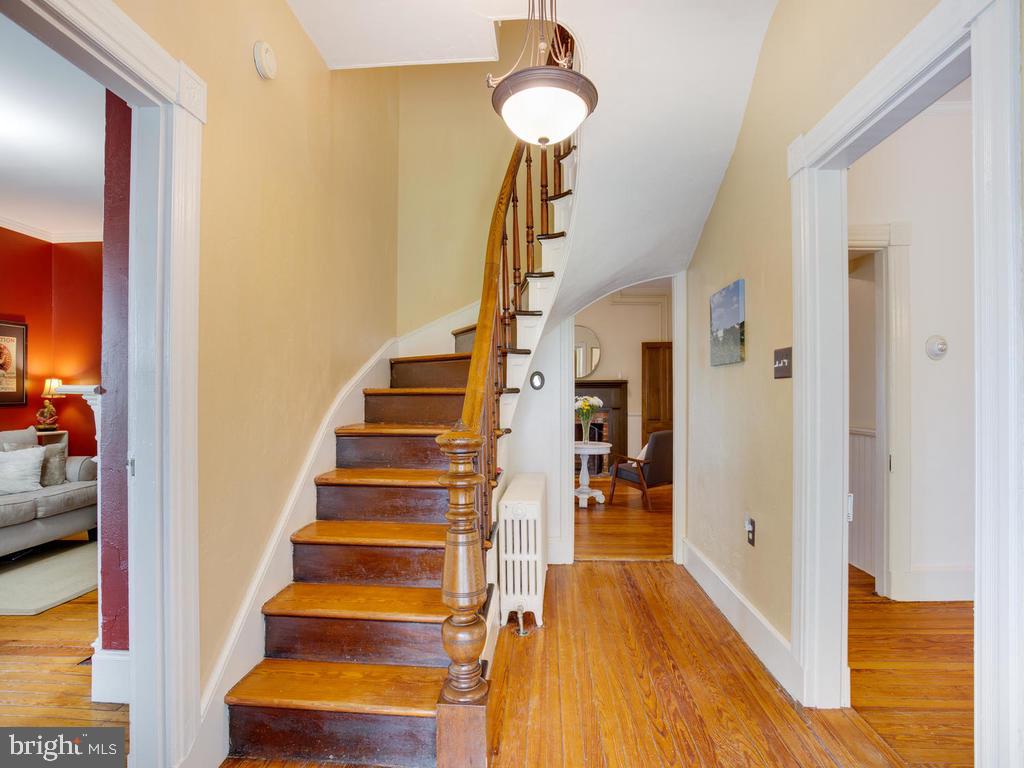 3155 Jones Road Dunkirk, MD 20754 - Photo 8 of 89 Stairway