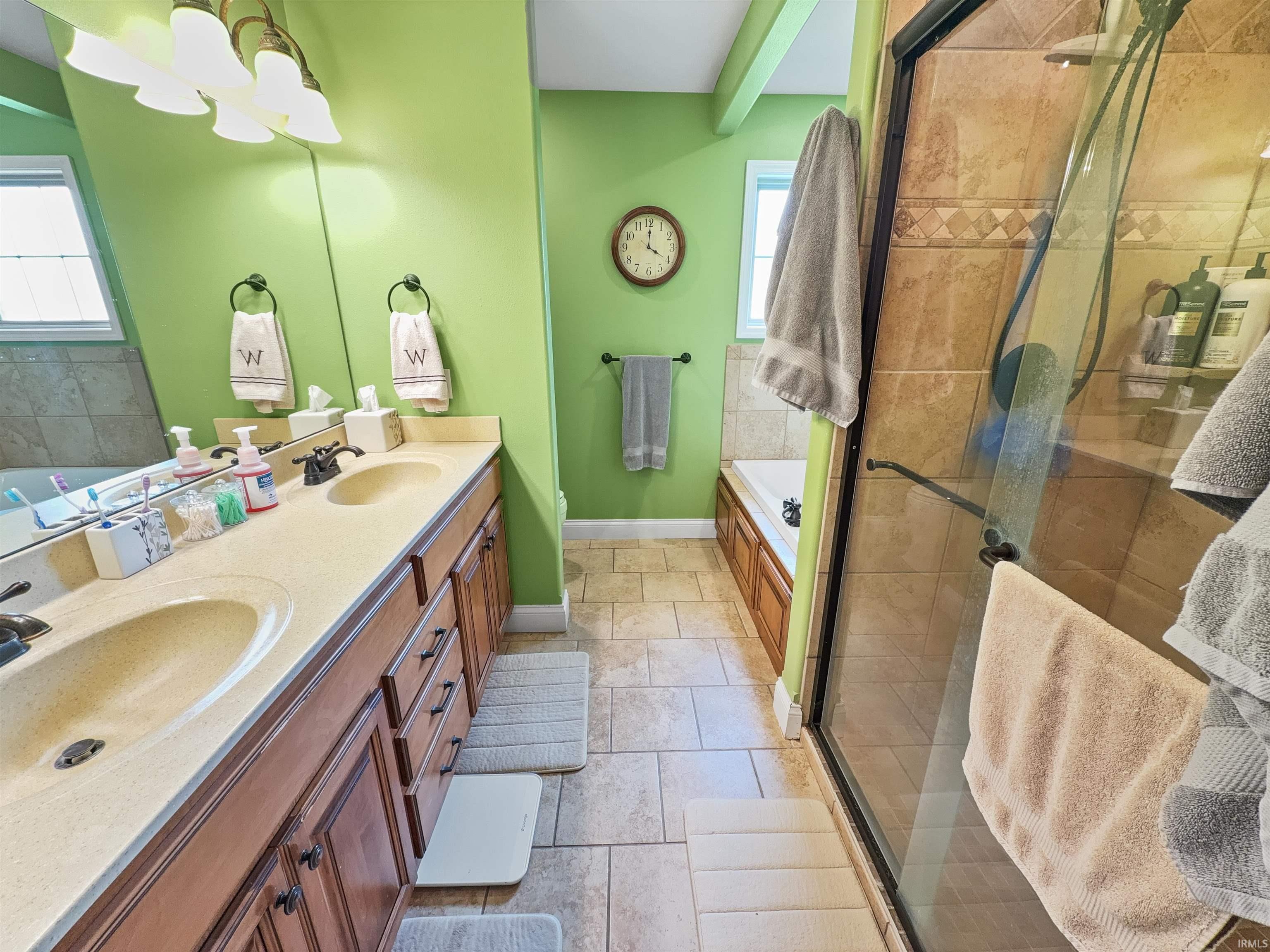 1143 Clearview Avenue Jasper, IN 47546 - Photo 8 of 17