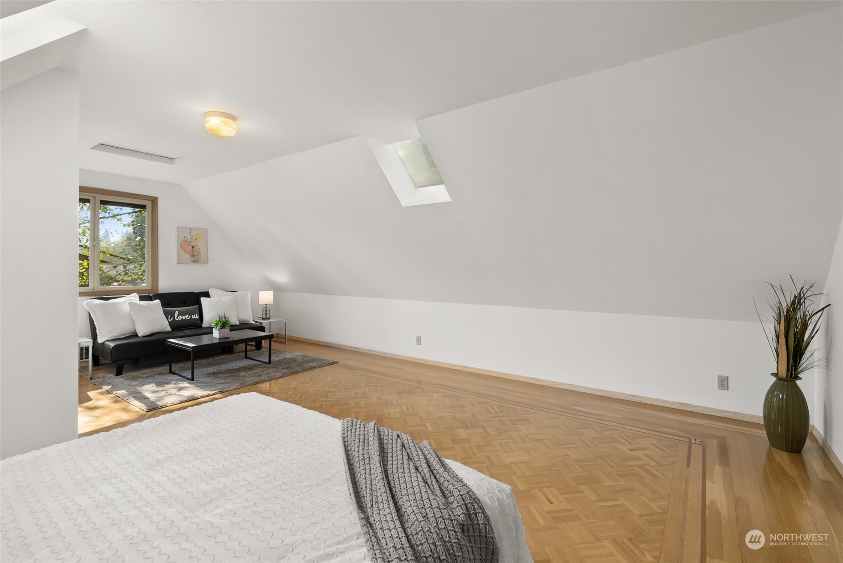 16530 3rd Drive Southeast Bothell, WA 98012 - Photo 36 of 40 a living room with furniture and a rug