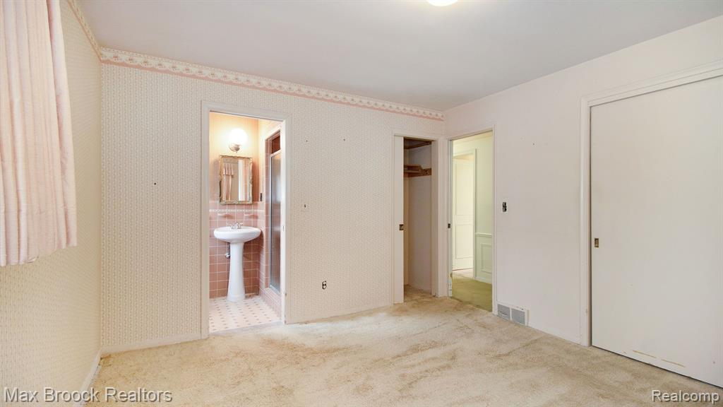 21 Willison Road Grosse Pointe Shores, MI 48236 - Photo 24 of 35