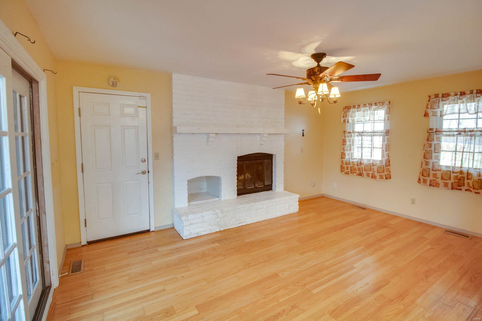 6808 Ivy Lane Godfrey, IL 62035 - Photo 14 of 69