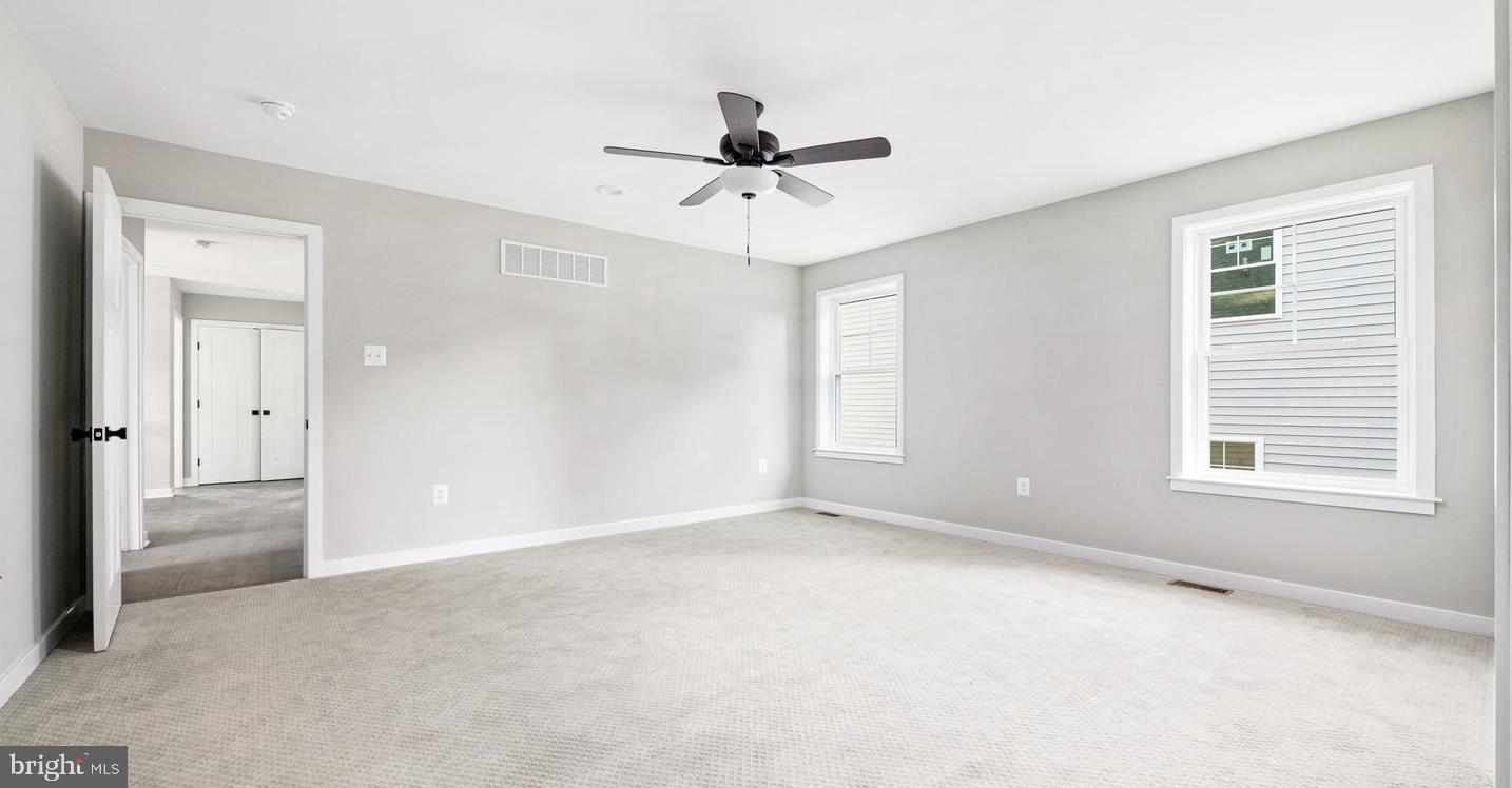 2 Cynwyd Broomall, PA 19008 - Photo 7 of 10 a view of an empty room with a window
