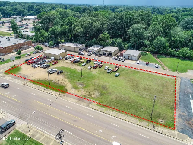 $450,000 | 143 51st, Batesville, MS 38606