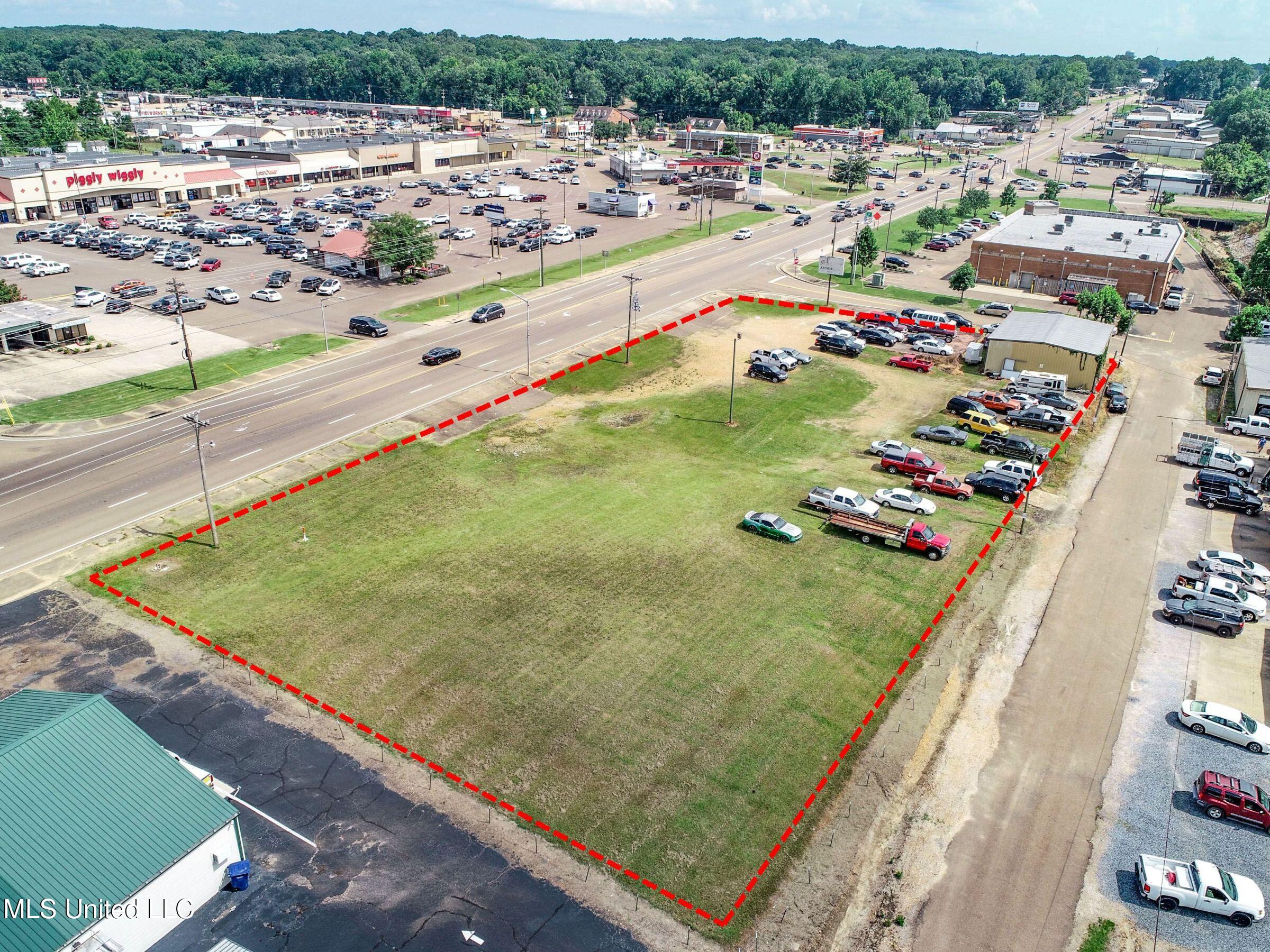 143 51st Batesville, MS 38606 - Photo 20 of 32 51oneAC24