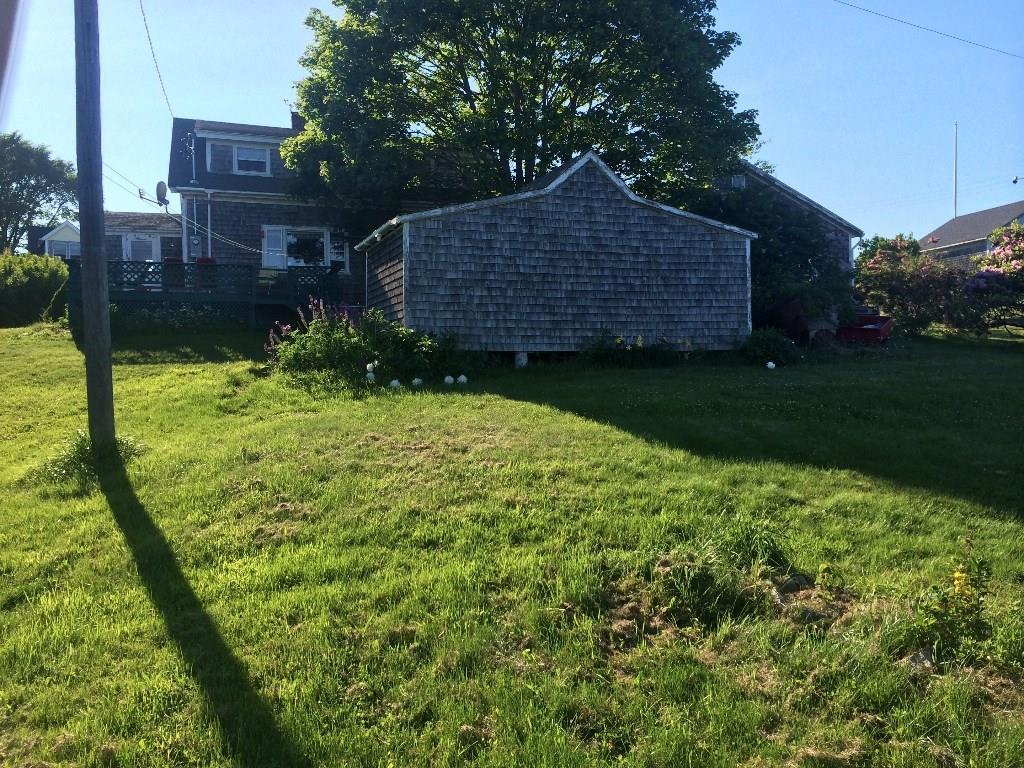 246 Harbor Road Swans Island, ME 04685 - Photo 4 of 17 Photo