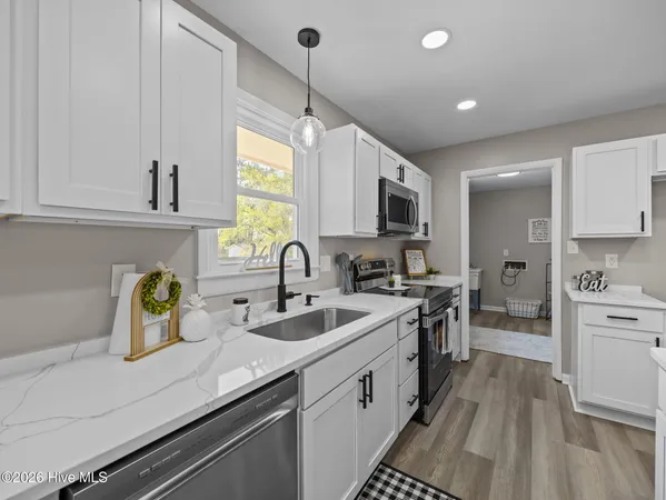 $339,900 | 412 Crow's Nest Lane, Sneads Ferry, NC 28460