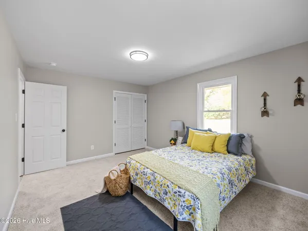 $339,900 | 412 Crow's Nest Lane, Sneads Ferry, NC 28460