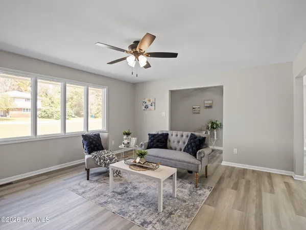 $339,900 | 412 Crow's Nest Lane, Sneads Ferry, NC 28460